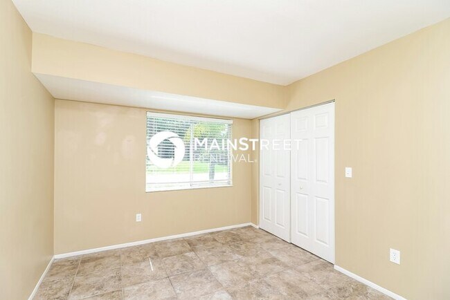 Building Photo - 3 Bedroom Pet-Friendly Home in North Port, FL with Main Street Renewal