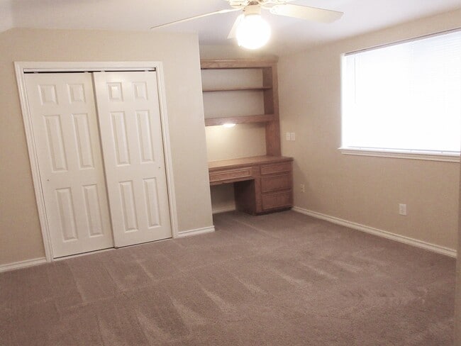 Building Photo - 5930 Cornell Dr