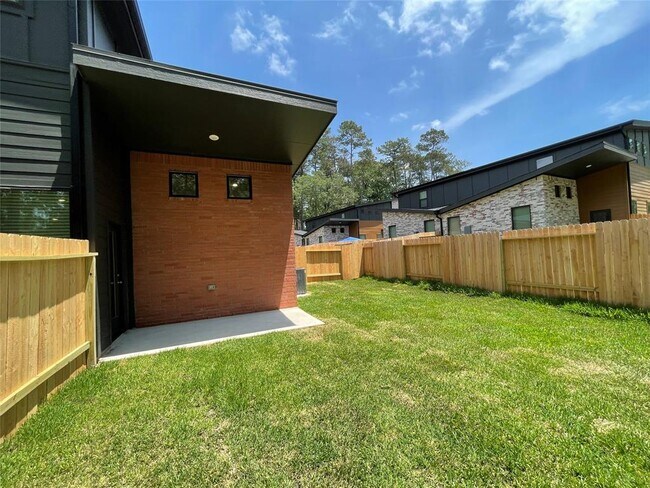 Building Photo - 2515 Appian Wy