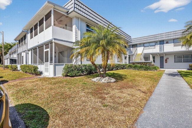 Building Photo - 497 Brittany K