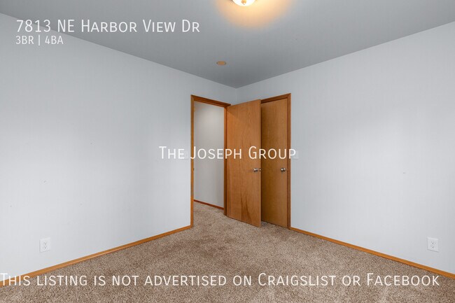 Building Photo - 3-bedroom, 3.5-bathroom charmer in Poulsbo!