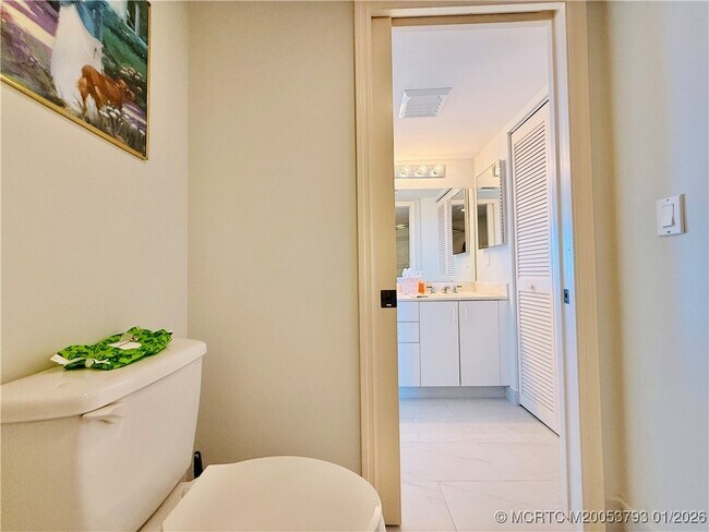 Building Photo - 8800 S Ocean Dr