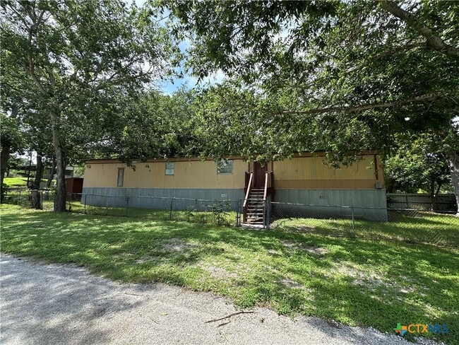 Building Photo - 311 Meadow Lake Dr