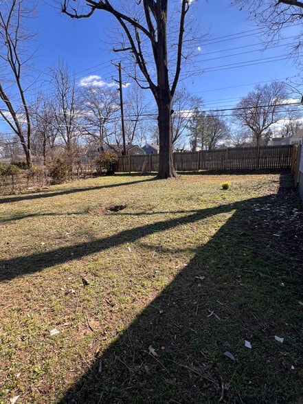 Building Photo - 3790 Barron Ave