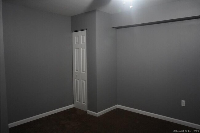 Building Photo - 57 Glade St