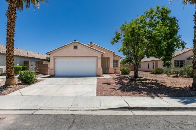 Primary Photo - 3-Bedroom Home with Upgraded Cooling & Gre...