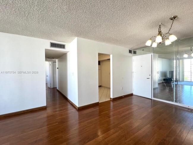 Building Photo - 2801 NE 183rd St