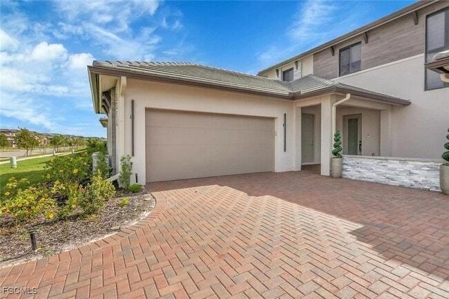 Building Photo - 5316 Marano Dr