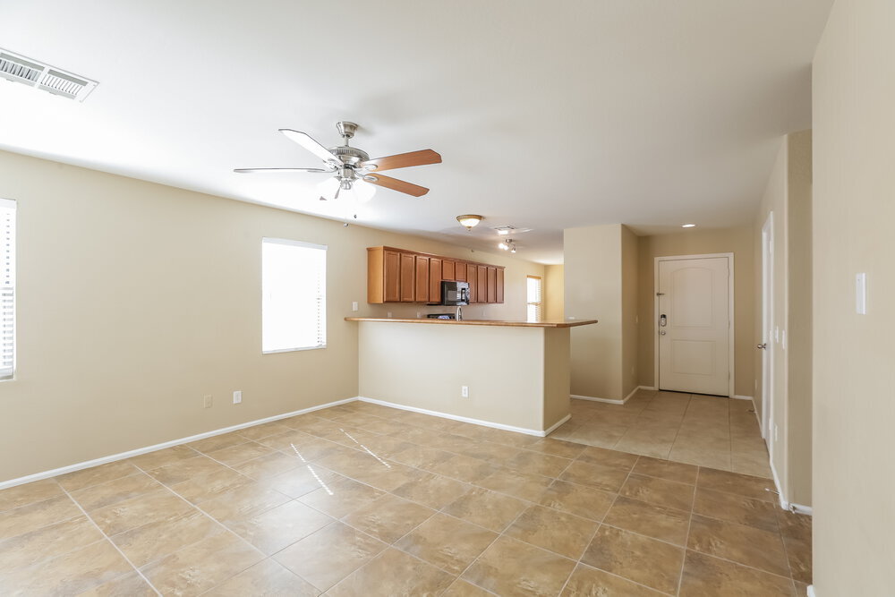 Building Photo - 4621 W Carson Rd