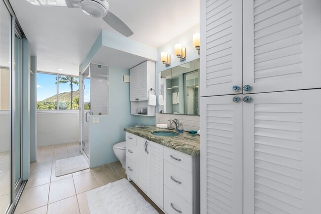 Building Photo - Colony Surf Luxe: Oceanfront 1BR w/ Diamon...
