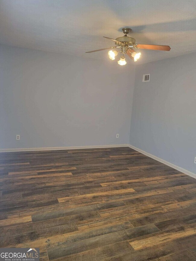 Building Photo - 3717 Leisure Ct