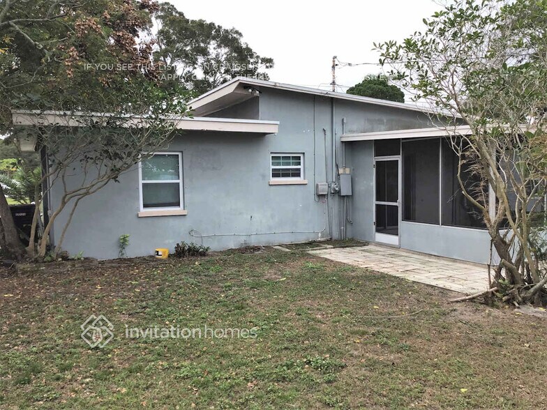 Building Photo - 4059 28th Ave N