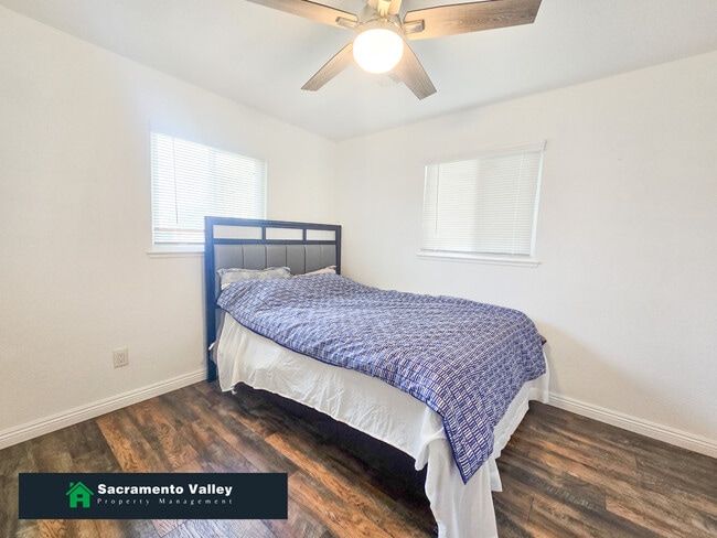 Building Photo - 7625 Lytle St