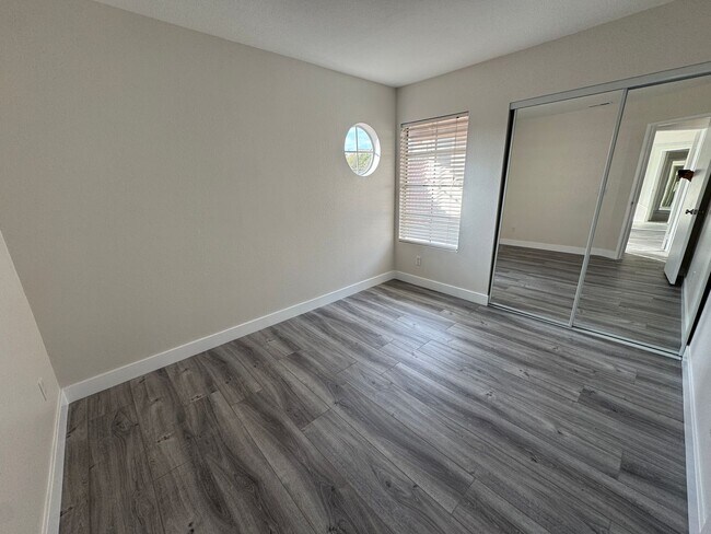 Building Photo - Beautiful 4 Bedroom in Rancho San Diego