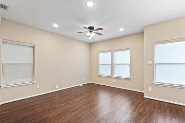 Building Photo - 17120 Wilthorne Gardens Ct