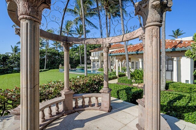 Building Photo - 6133 N Ocean Blvd