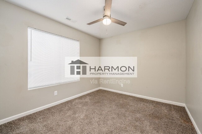 Building Photo - 412 N Georgie Ave