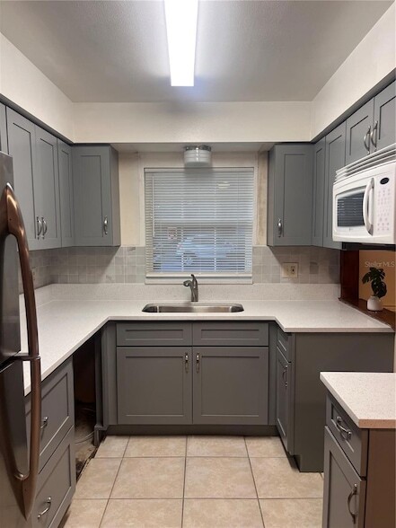 Building Photo - 6821 Derrick Dr