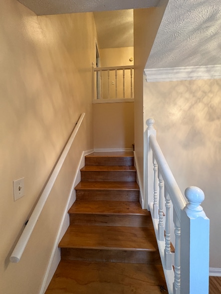 Building Photo - 1264 Cedar Park Pl