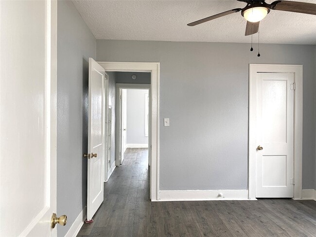 Building Photo - 2371 Broadway St