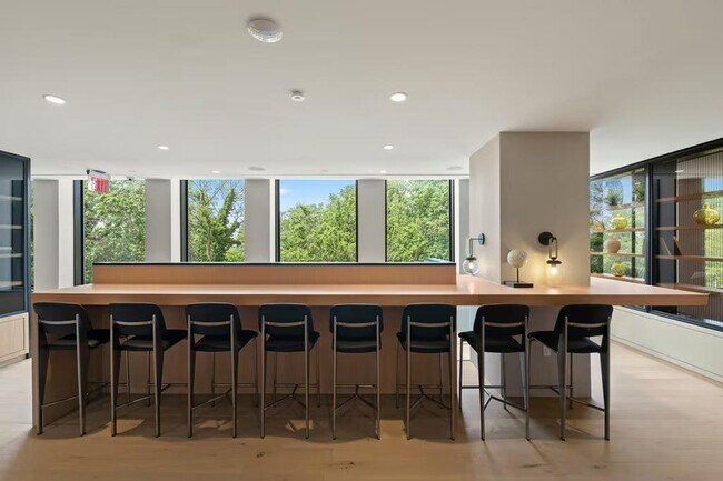 Building Photo - 207 Bay 31st St