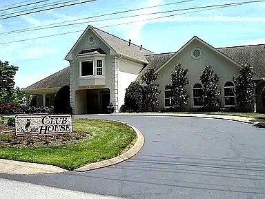 Clubhouse - 1010 Ariel Ln