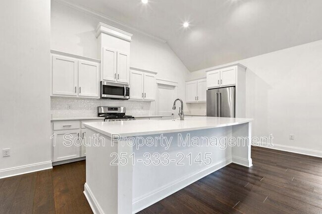 Building Photo - 925 Charleston Loop