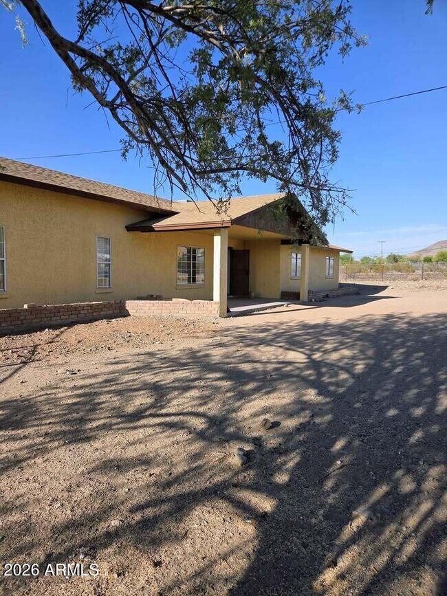 Building Photo - 4012 Carver Rd