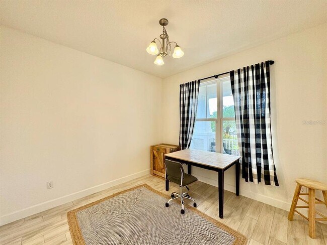 Building Photo - 34159 Astoria Cir