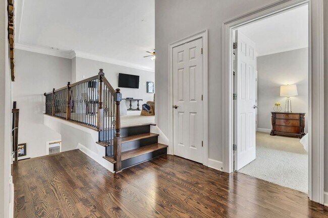 Building Photo - Fully Furnished 4 Bedroom, 3.5 Bath w/ 3 Car Garage and Unfinished Basement in Governors Club