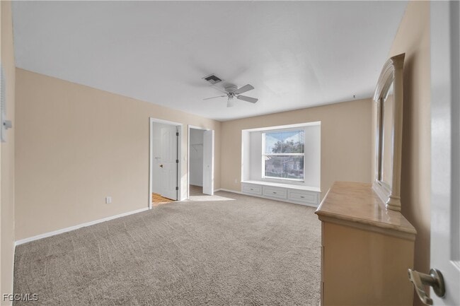 Building Photo - 2015 SE 12th St