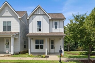 Building Photo - East Nashville Dream Rental