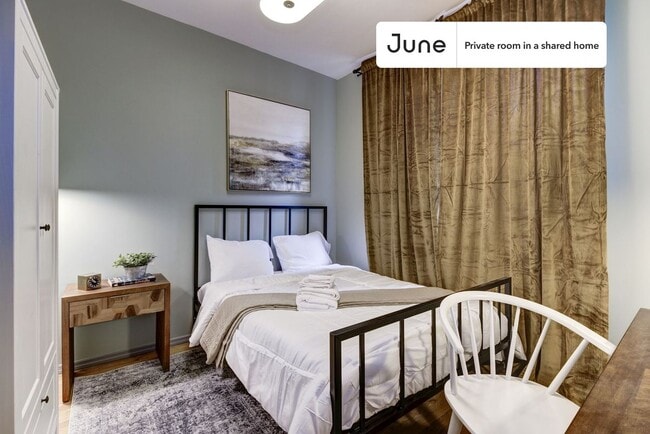 Building Photo - 615 W 136th St