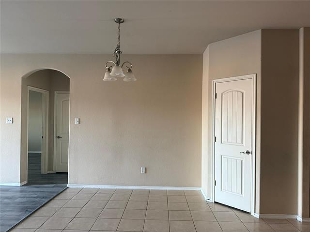 Building Photo - 1001 Golden Bear Ln