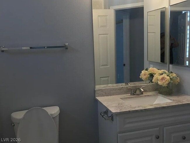 Building Photo - 8555 W Russell Rd