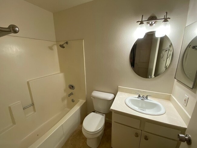 Building Photo - 3 Bedroom 2 Bathroom Home In Rosemont Open House Friday April 3rd 4-5 PM