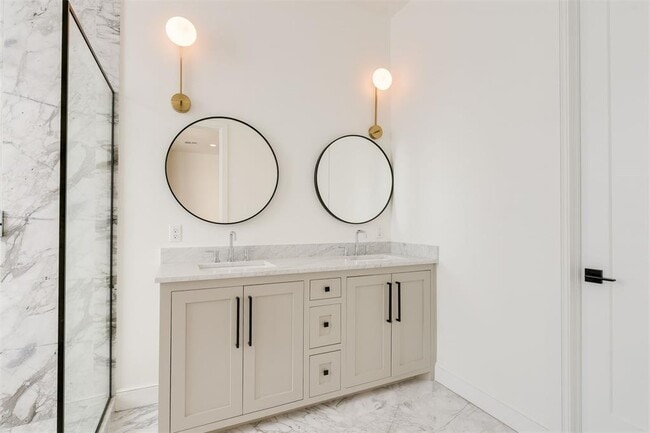 Building Photo - 827 NW 8th St