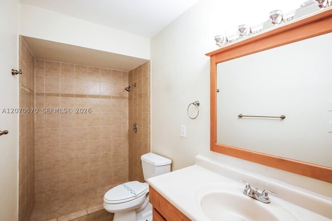 Building Photo - 5313 SW 118th Ave