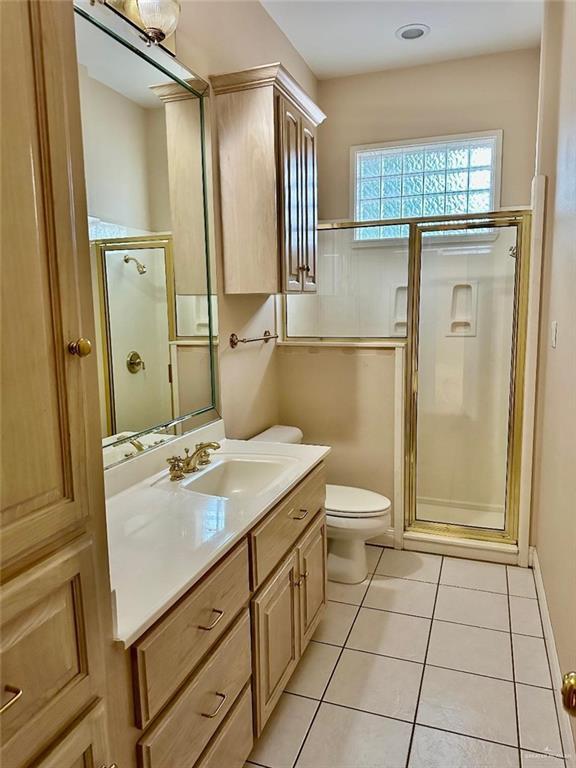 Building Photo - 3206 W San Luis Cir