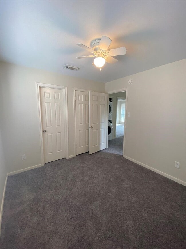 Building Photo - 5515 Strack Rd