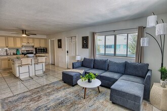 Building Photo - 505 Fillmore Ave