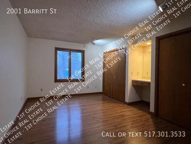 Building Photo - 2001 Barritt St