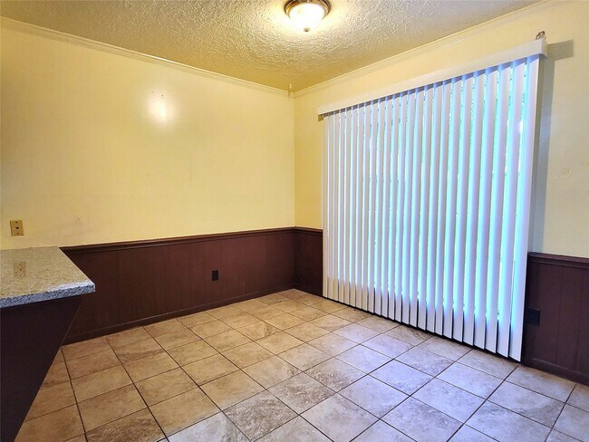 Building Photo - 12811 Stillington Dr