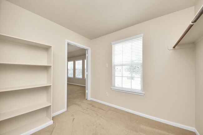 Building Photo - 11034 Kelly Hill Ct