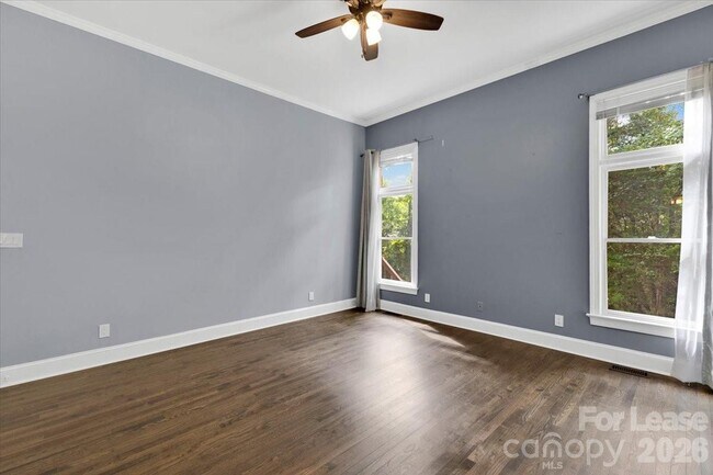 Building Photo - 3112 English Sparrow Ln