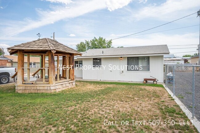 Building Photo - 1 bedroom 1 bathroom Unit in Soap Lake, WA