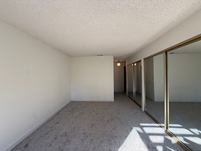 Building Photo - Orcutt Single Story Condo in The Gated Community of Creekridge Villas