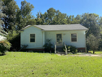 Building Photo - 2858 Fairhill Dr