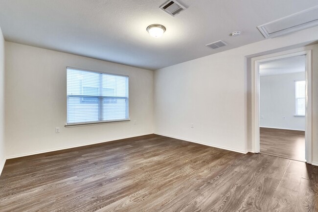 Building Photo - 9004 Bird Brook Ln