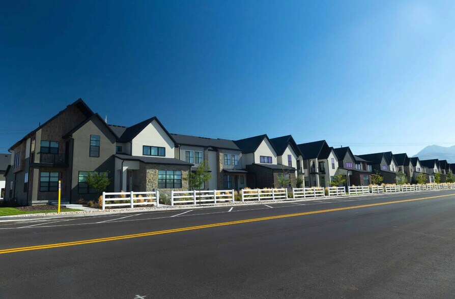 Building Photo - Snow Springs Towns